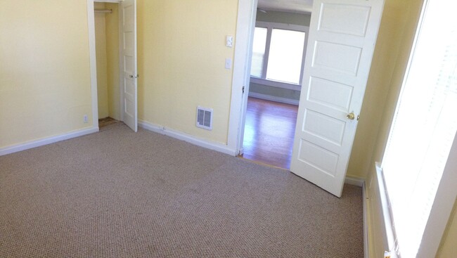 Building Photo - Fountain District 2 Bedroom Home!