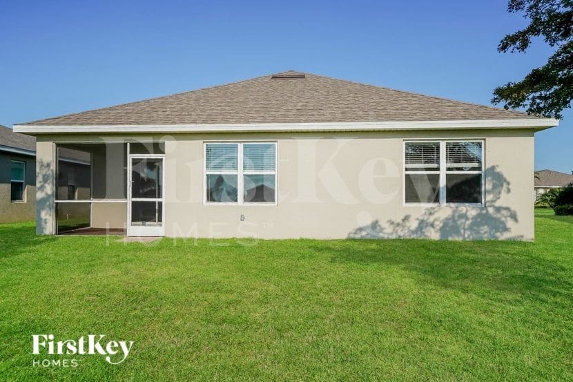 Building Photo - 3452 Acapulco Cir