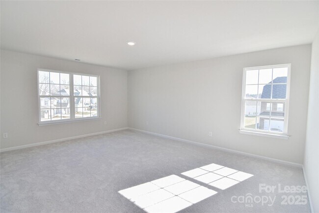 Building Photo - 261 Abersham Dr