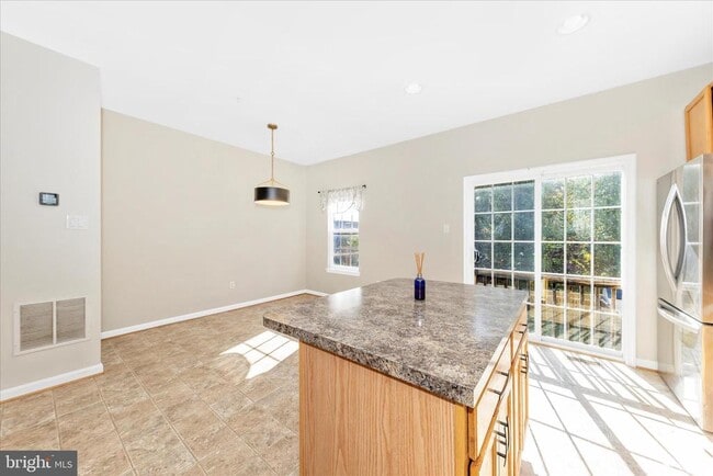 Building Photo - 1812 Reading Ct