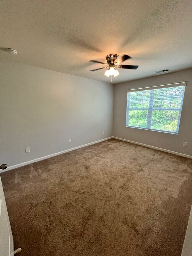 Building Photo - 7043 Woodsbay Lane