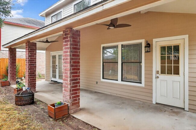 Building Photo - 4430 Cedar Pass Dr