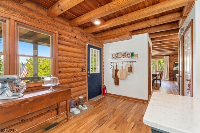 Building Photo - 378 Springbrook Trail