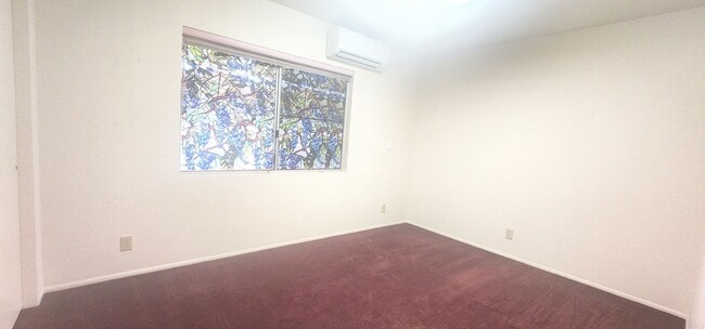 Building Photo - Hidden Gem in Kaimuki – 3 Bed, 2 Bath Home