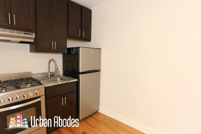 Building Photo - 623 W Patterson Ave