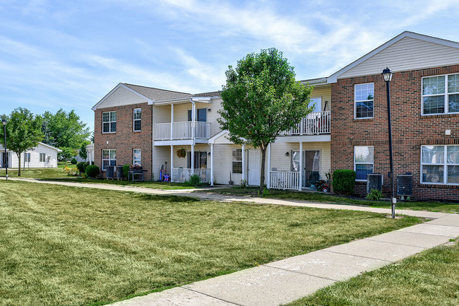 Building Photo - Meadow Glen