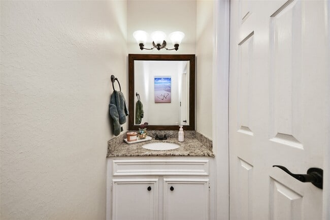 Building Photo - 12307 Lusterleaf Dr