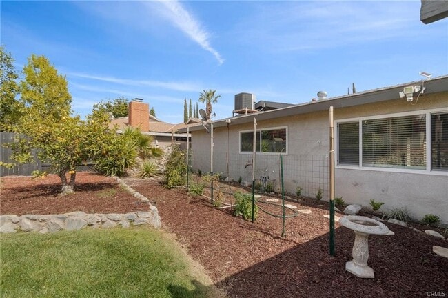 Building Photo - 22844 Miriam Way