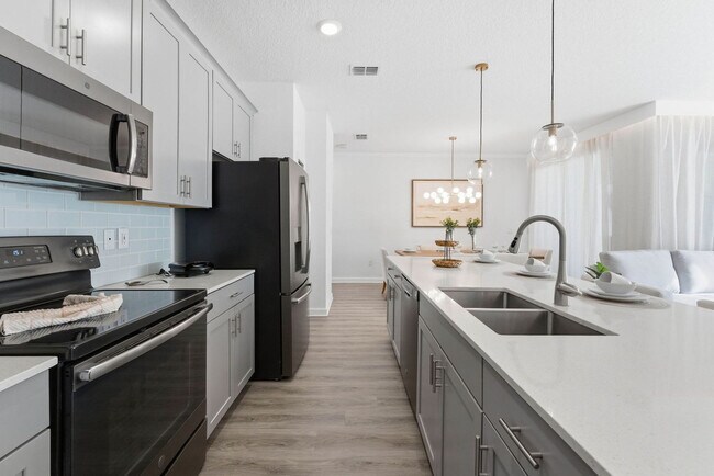 Building Photo - 428 Ocean Course Ave