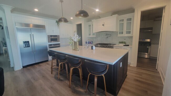 Building Photo - 3701 Parterre Ct