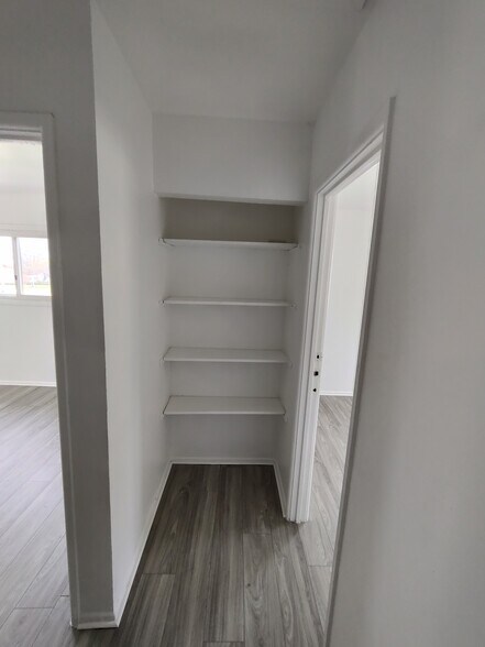 Building Photo - 161 N Ohio St