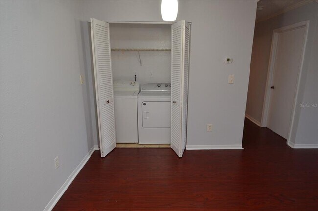 Building Photo - 10265 Gandy Blvd N