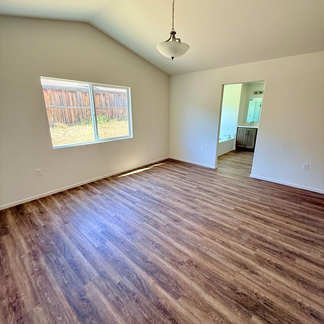 Building Photo - BRAND NEW 4 BEDROOM ADELANTO HOME / 1/2 OFF FIRST MONTH'S RENT