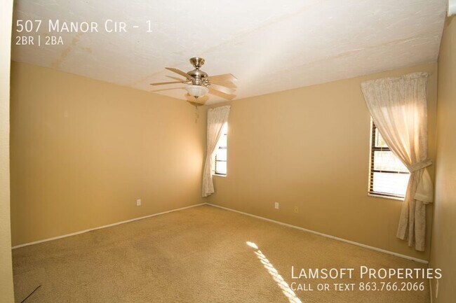 Building Photo - 507 Manor Cir