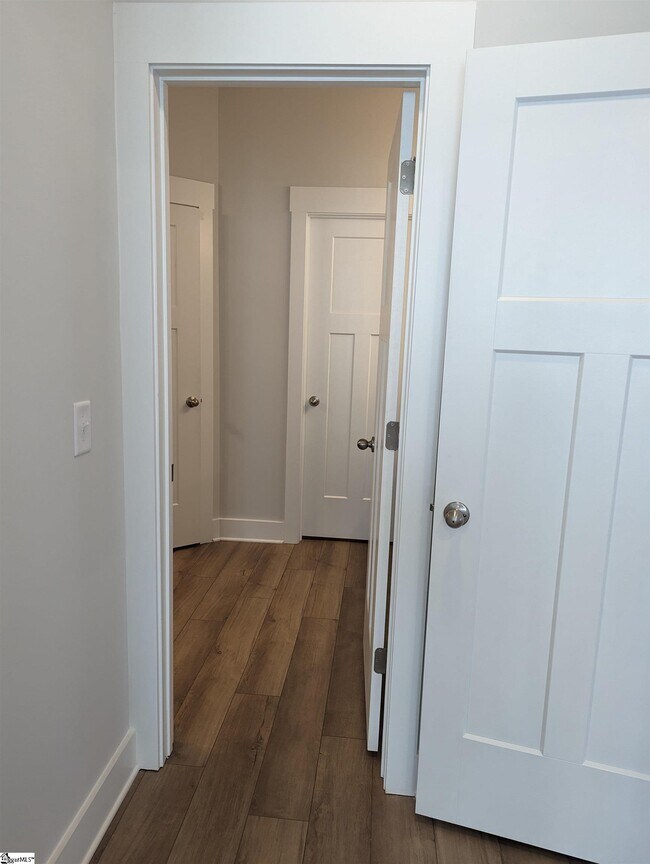 Building Photo - 303 Grange Vly Ln