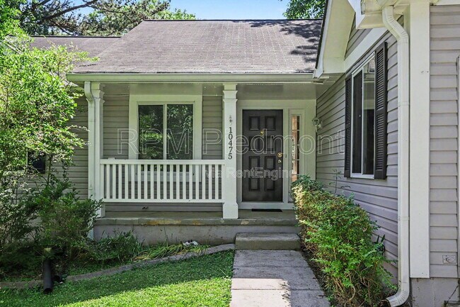 Building Photo - 10475 Willow View Cir