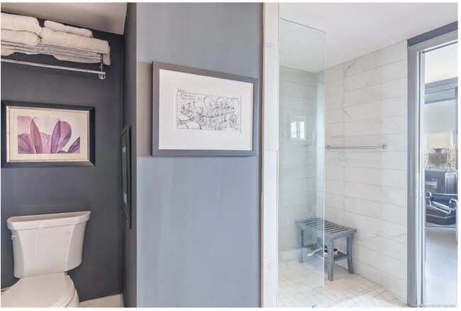 Building Photo - Downtown Tulsa High-Rise Living with Incredible Views and Utilities Included!