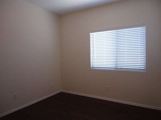 Building Photo - 17784 W Paradise Lane