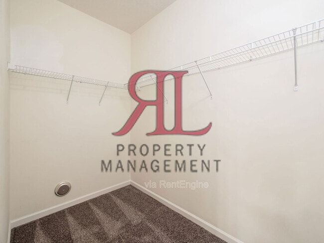 Building Photo - 719 Wintergreen Wy