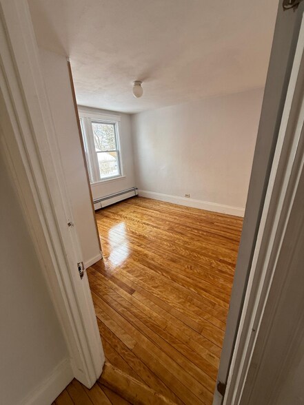 Building Photo - 13 Union St