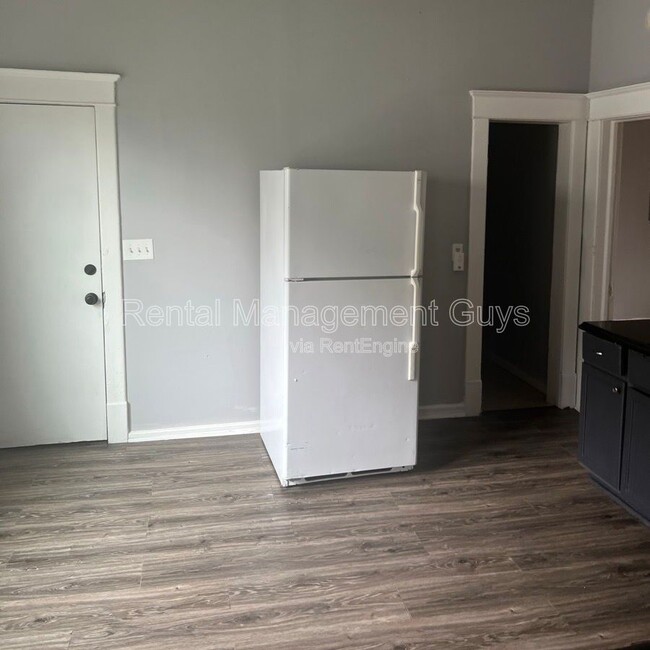 Building Photo - 1015 N Humboldt Ave