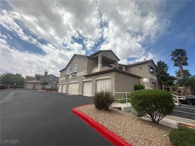 Primary Photo - 75 N Valle Verde Dr