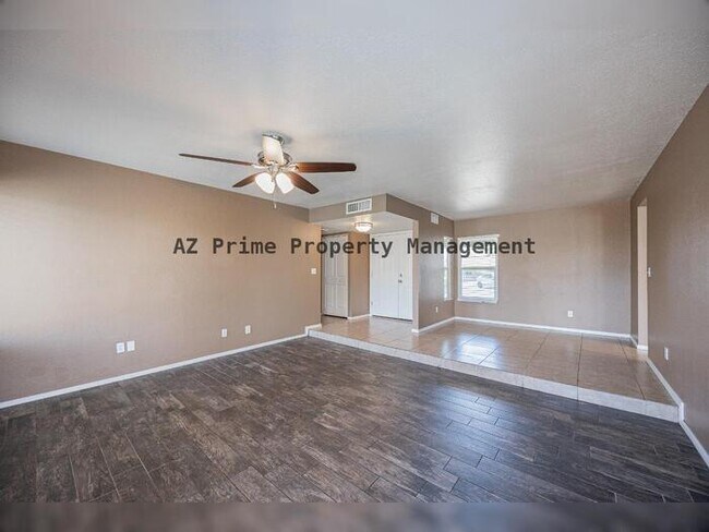 Building Photo - 3434 W Kings Ave