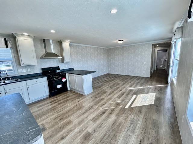 Building Photo - 8001 Hamilton Ave