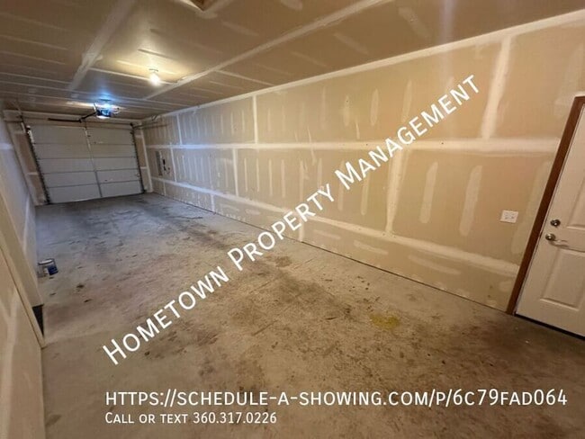 Building Photo - 10139 Terra Valley Street Southeast