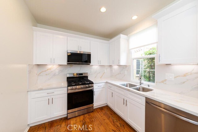 Building Photo - 72 Chantilly