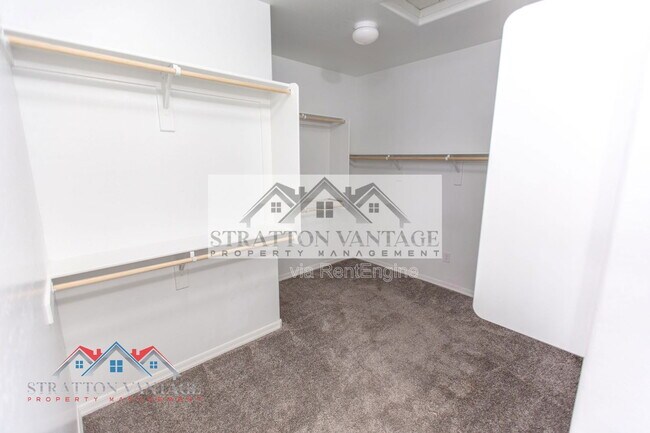 Building Photo - 22486 E Russet Rd