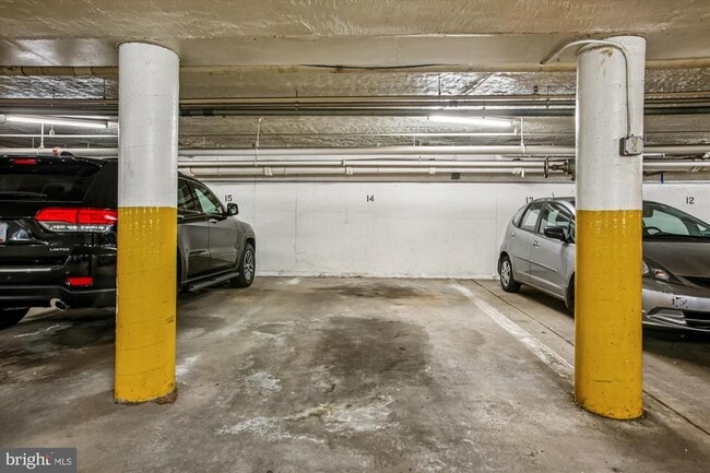 Building Photo - 3900 Tunlaw Rd NW