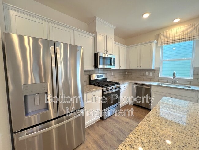 Building Photo - 3661 Secrest Lndg