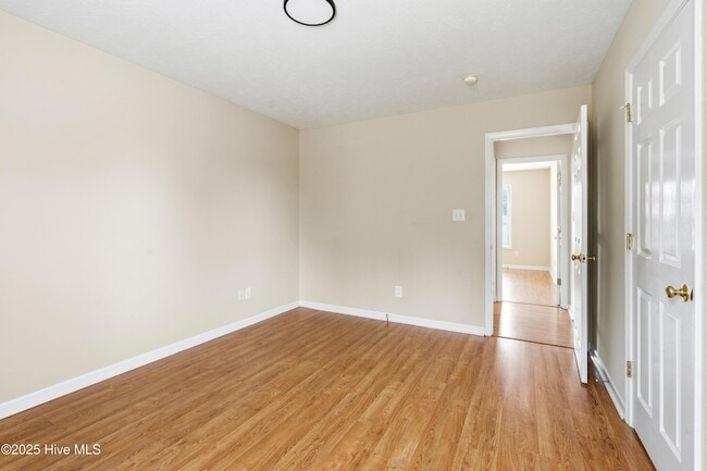 Building Photo - 558 Wiregrass Rd