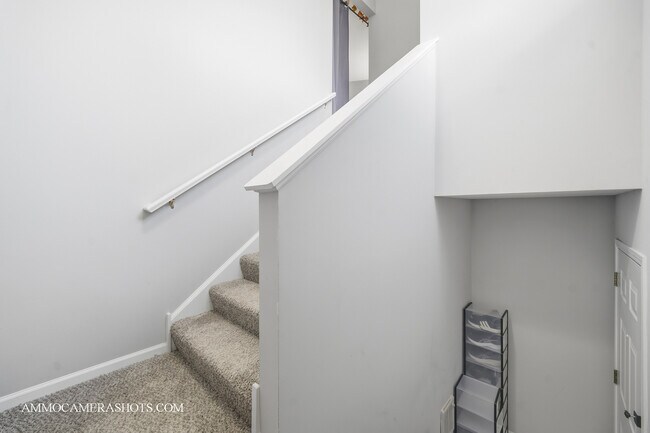 Building Photo - 148 Bertram Dr