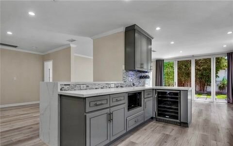 Building Photo - 17900 Bullock St