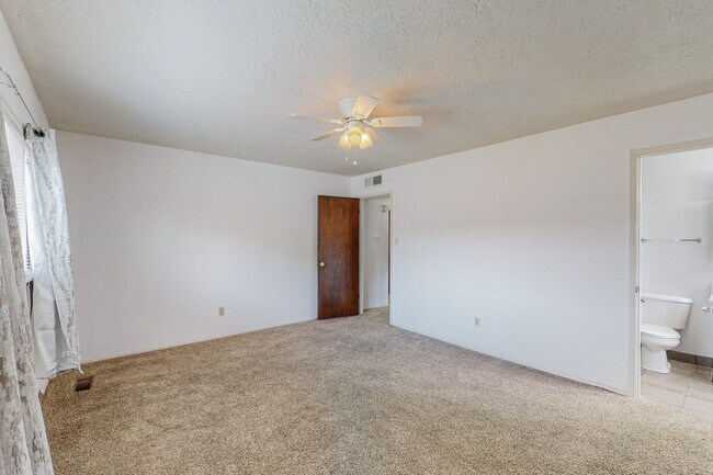 Building Photo - 7309 Coulson Dr NE