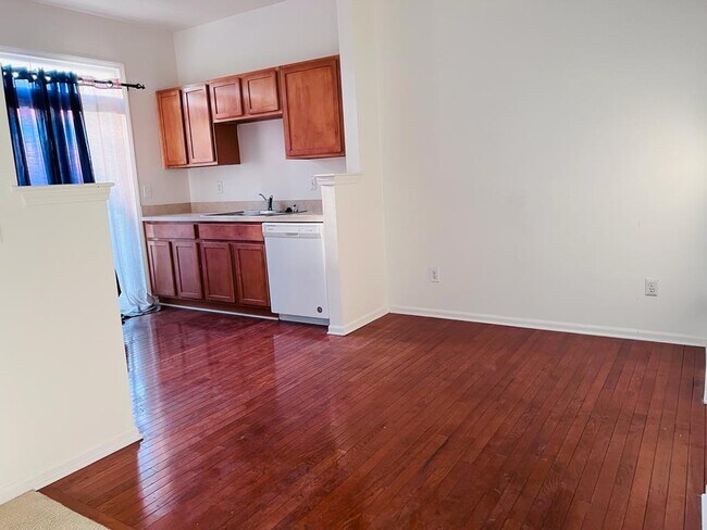 Building Photo - 591 Summerfield Dr