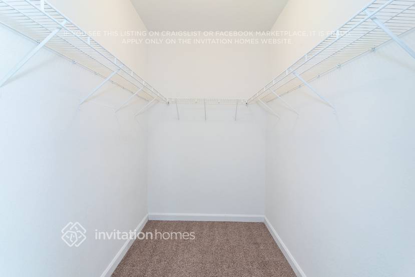 Building Photo - 9141 SW 152nd Ct