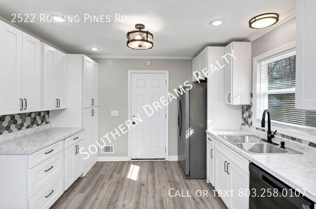 Building Photo - 2522 Rolling Pines Rd
