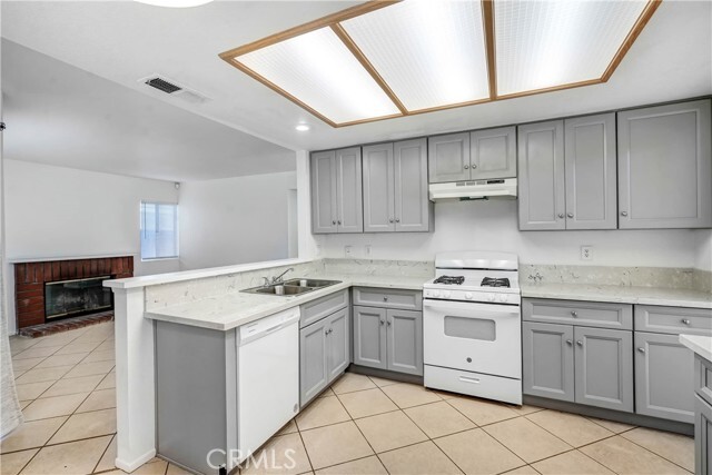 Building Photo - 39925 Falcon Way