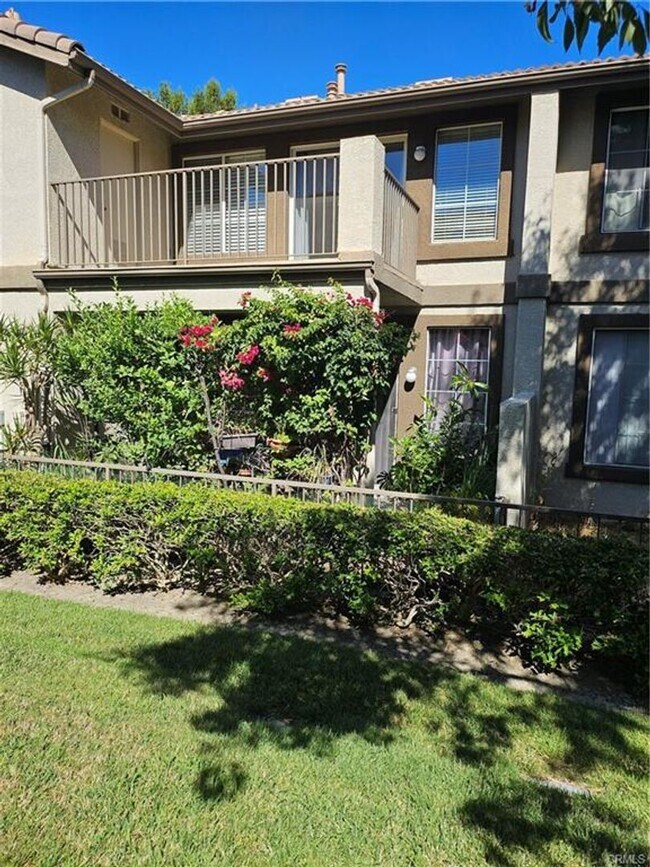 Building Photo - 291 Chaumont Cir