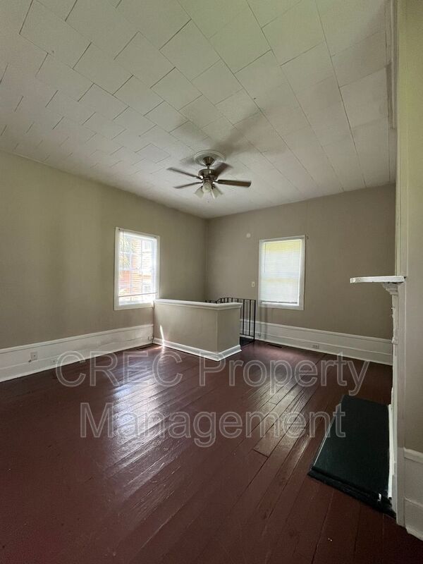 Building Photo - 3 Franklin St