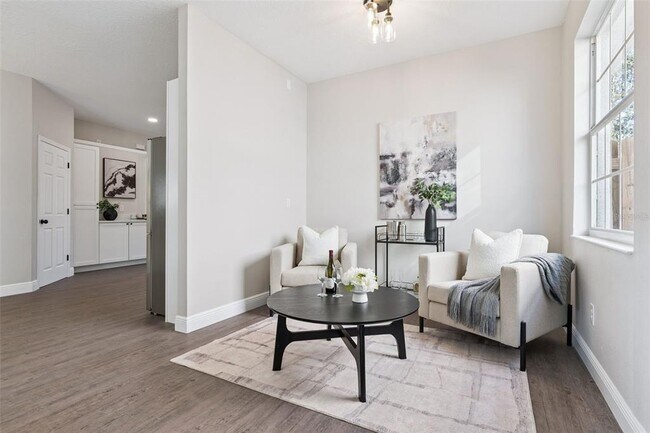 Building Photo - 1209 Cathcart Cir