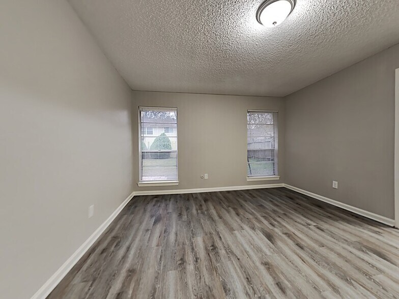 Building Photo - 25311 Mill Pond Ln