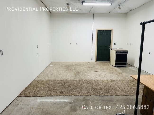 Building Photo - 20620 Larch Way