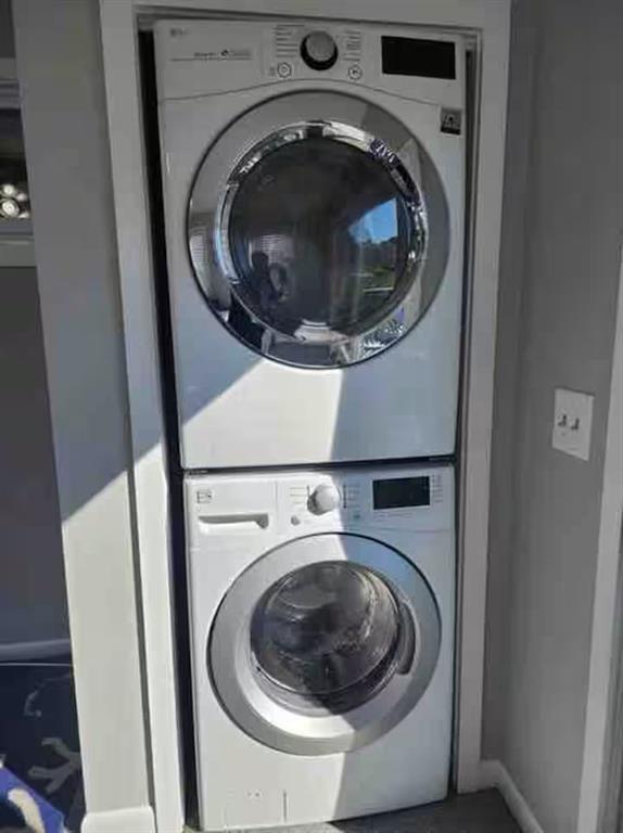 Building Photo - 10 Stanton Ave