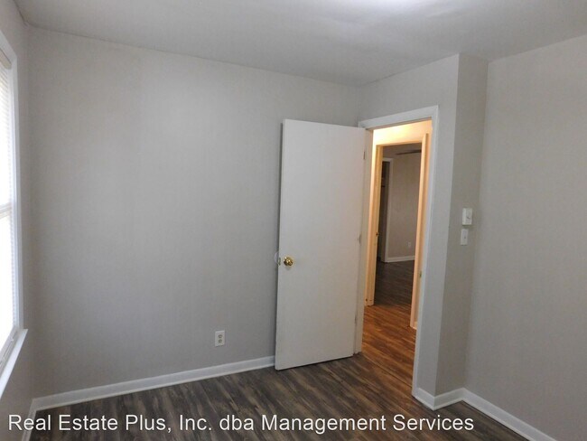 Building Photo - 3 br, 1 bath House - 1718 Wintergreen Road
