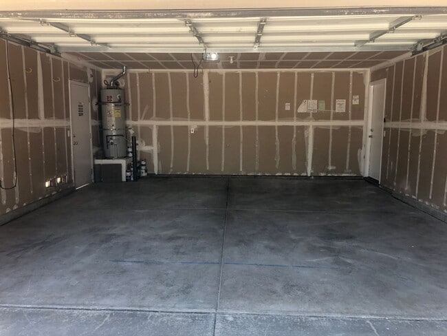 Building Photo - NICE UPDATED HOME IN ELK GROVE!!