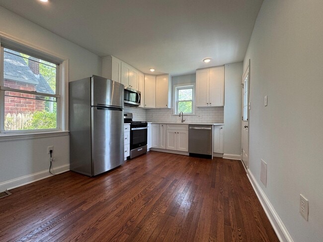 Building Photo - 9405 Rhode Island Ave